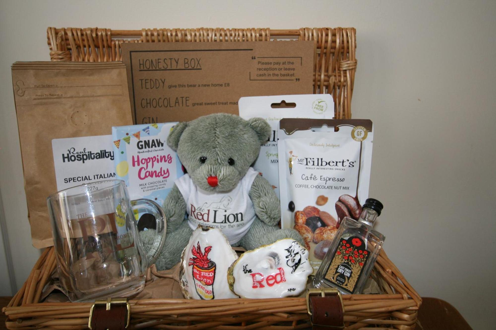 The Red Lion Hotel クロマー エクステリア 写真 A Red Lion hamper